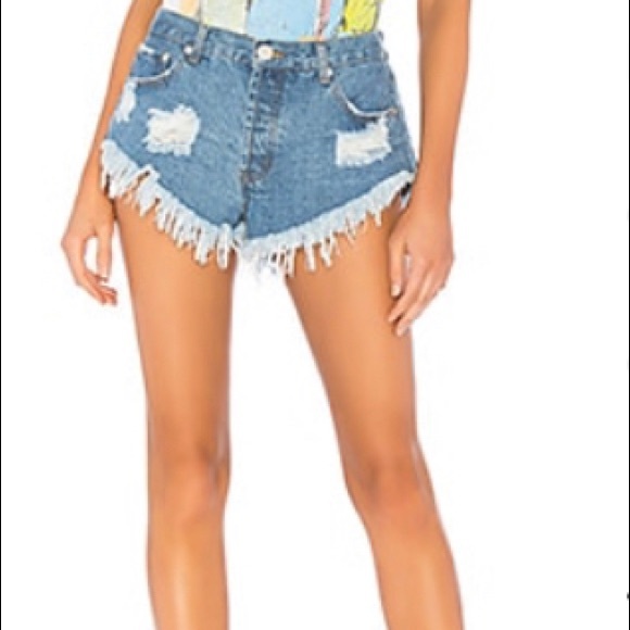 By The Way Denim shorts sz 27 *revolve* - Picture 3 of 11